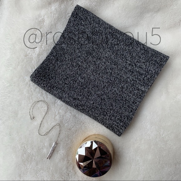 🧣♥️Luxe Knit Infinity Scarf GRAY - Picture 3 of 7
